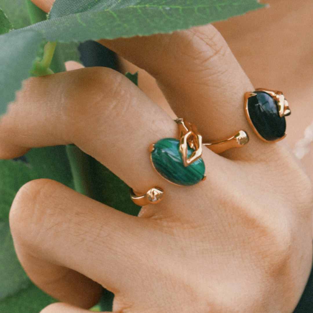 CHIC SILVER ONYX AND MALACHITE FUSION RING