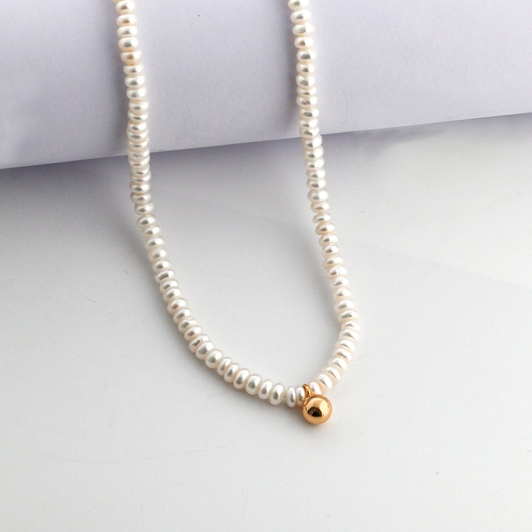 GOLD BALL PENDANT PEARL NECKLACE