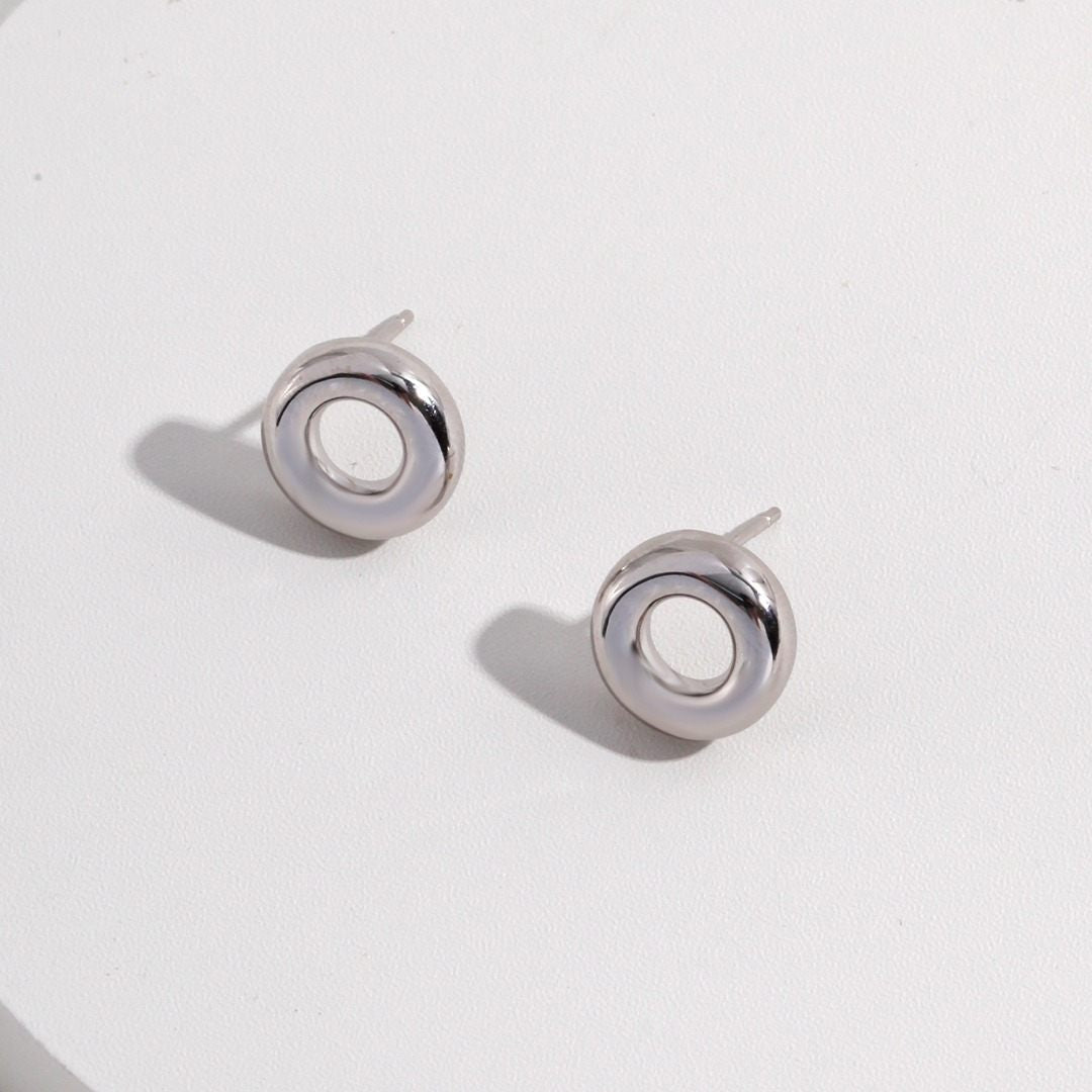 STERLING SILVER CIRCLE STUD EARRINGS