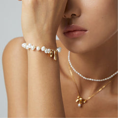 GOOD LUCK SQUARE TAG HEART SHAPE PEARL BRACELET