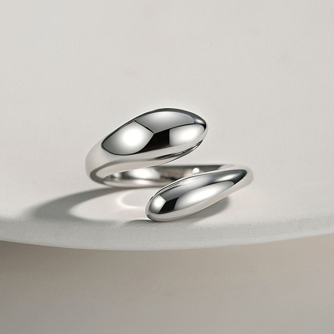 IRREGULAR STERLING SILVER BAND RING