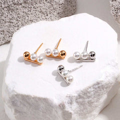 FRIENDSHIP SET PEARL STUD EARRINGS