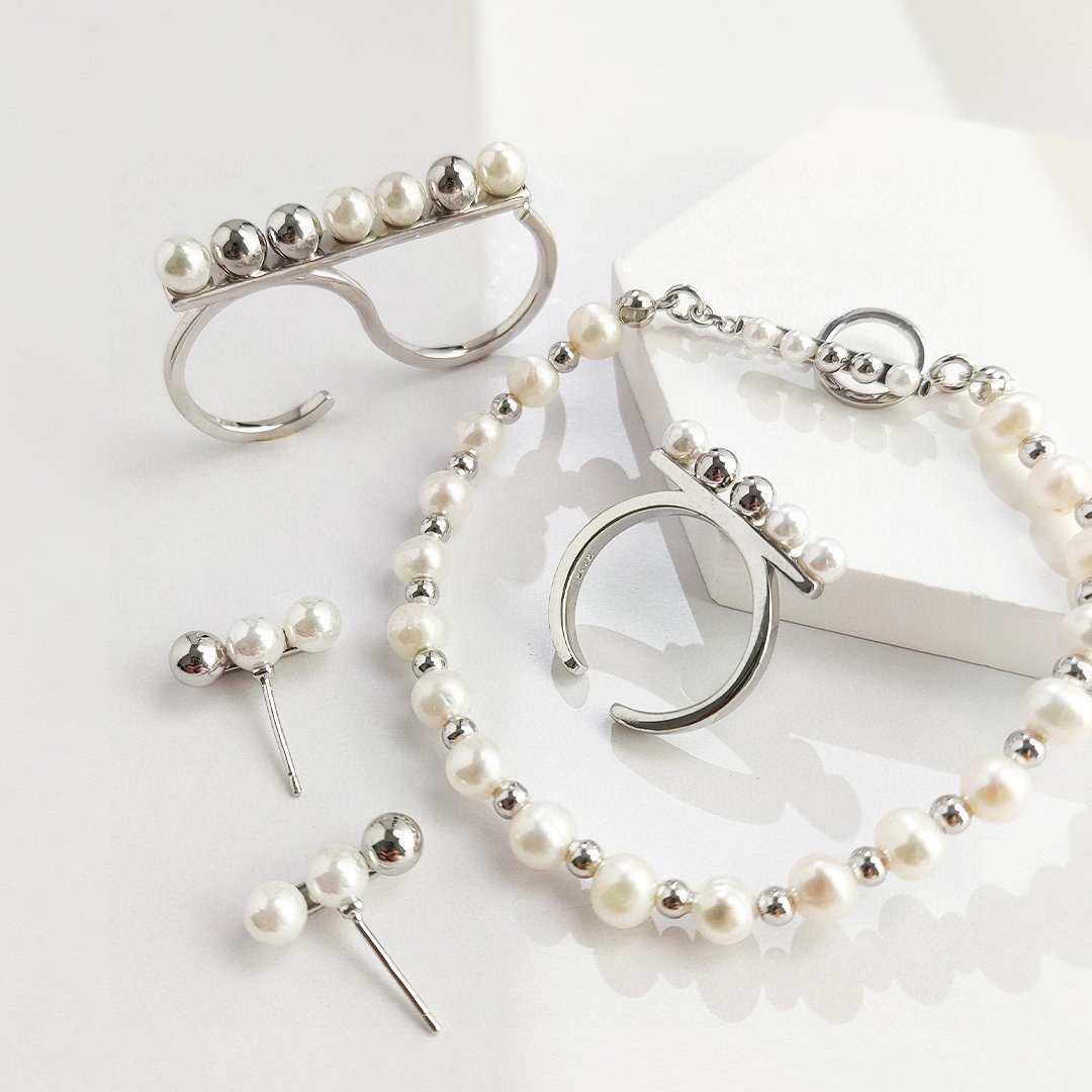 FRIENDSHIP SET PEARL BRACELET