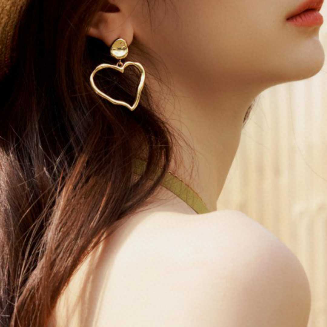 BOLD ASYMMETRICAL HEART EARRINGS