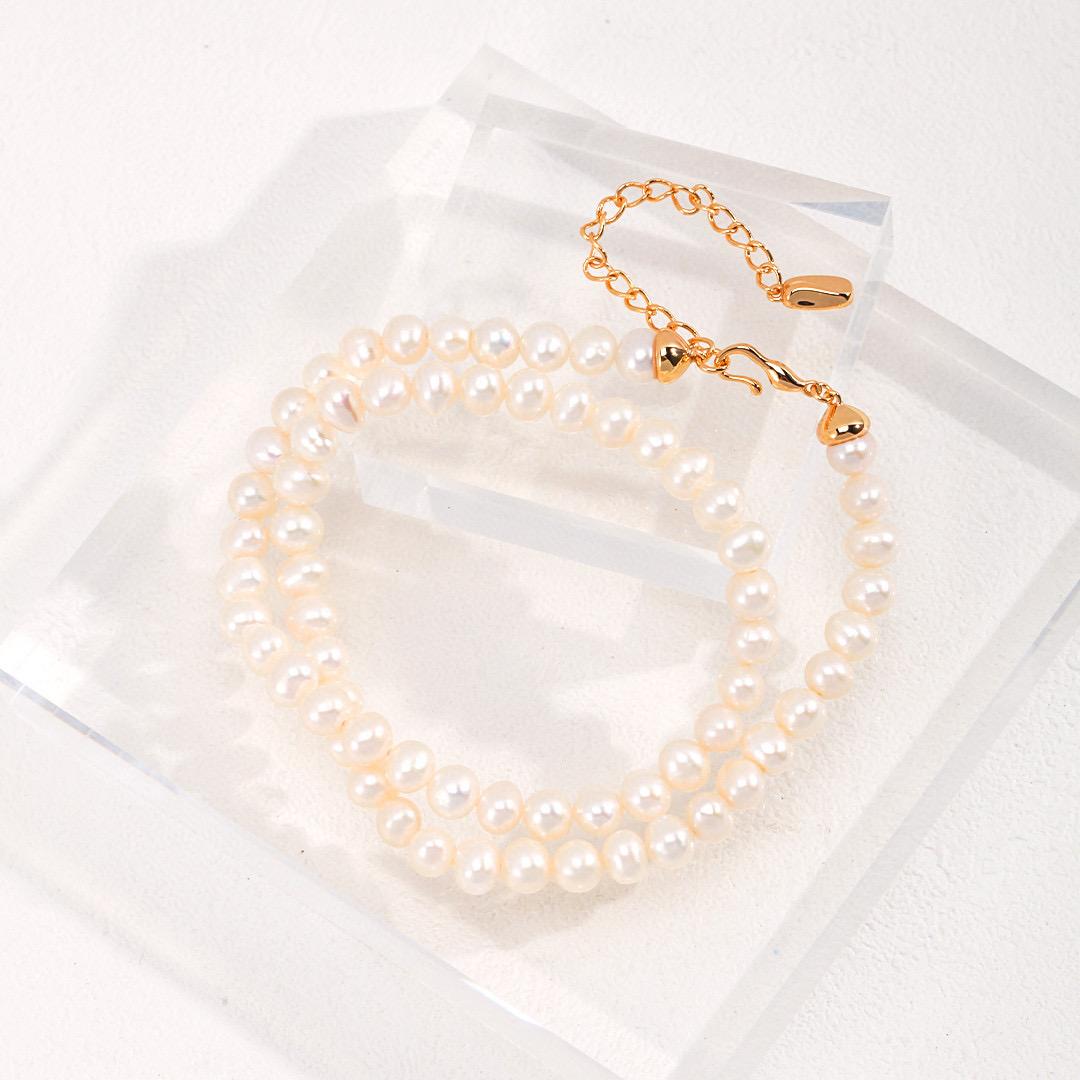 POSEIDON FRESHWATER PEARL NECKLACE