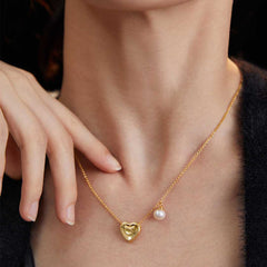 HEART PEARL NECKLACE