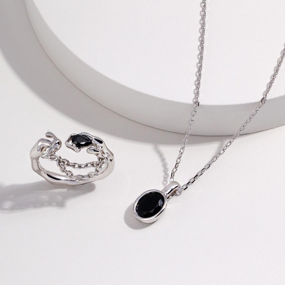 BLACK CZ STONE NECKLACE