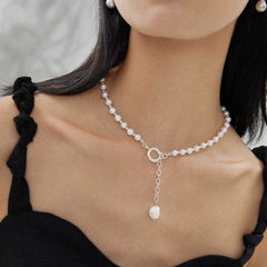 ANNIE DROP PENDANT PEARL NECKLACE