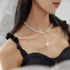 ANNIE DROP PENDANT PEARL NECKLACE