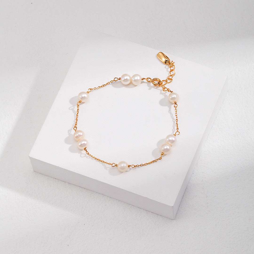 SARAH PEARL BRACELET