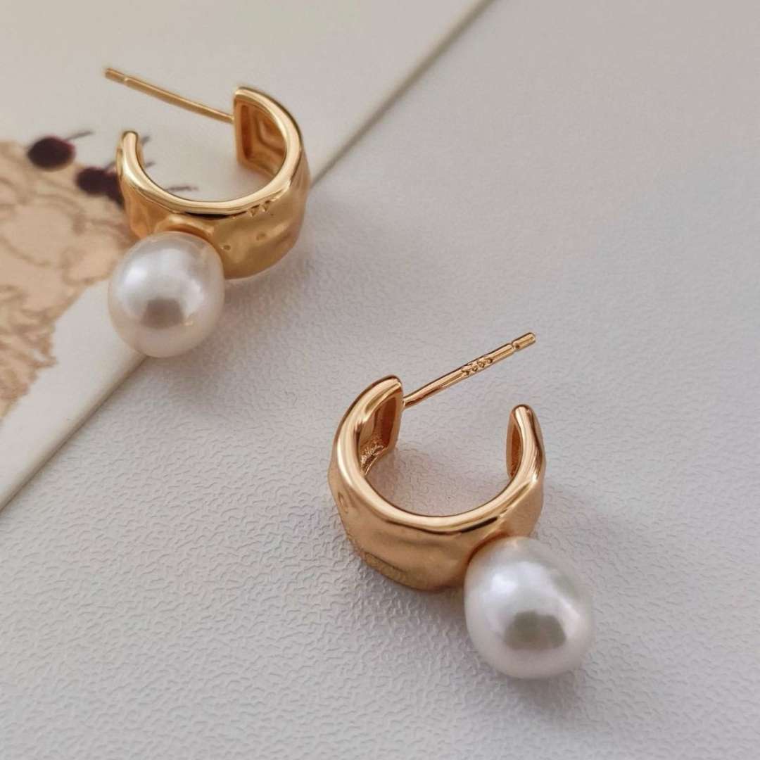 PEARL HOOP EARRINGS