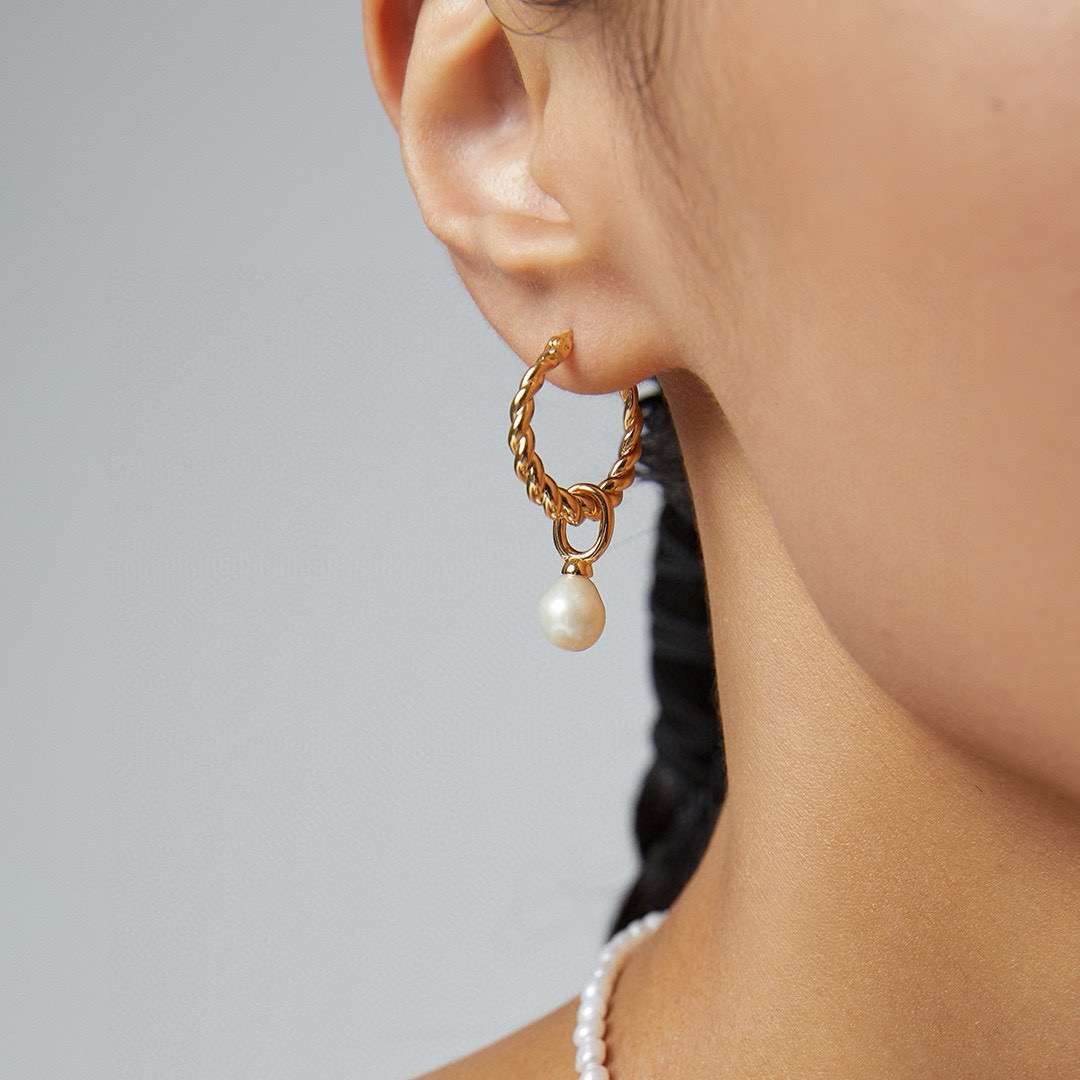 TWISTED DROP PEARL EARRING