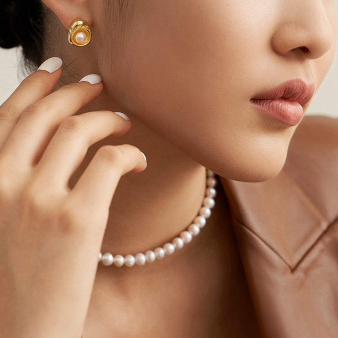 ANNA PEARL STUDS