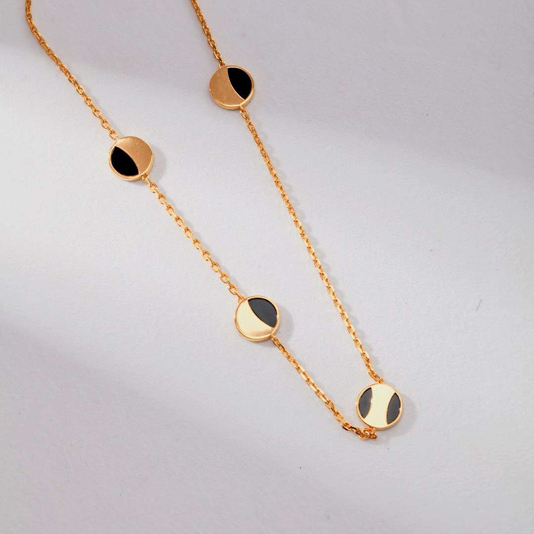 BLACK ONYX LONG NECKLACE