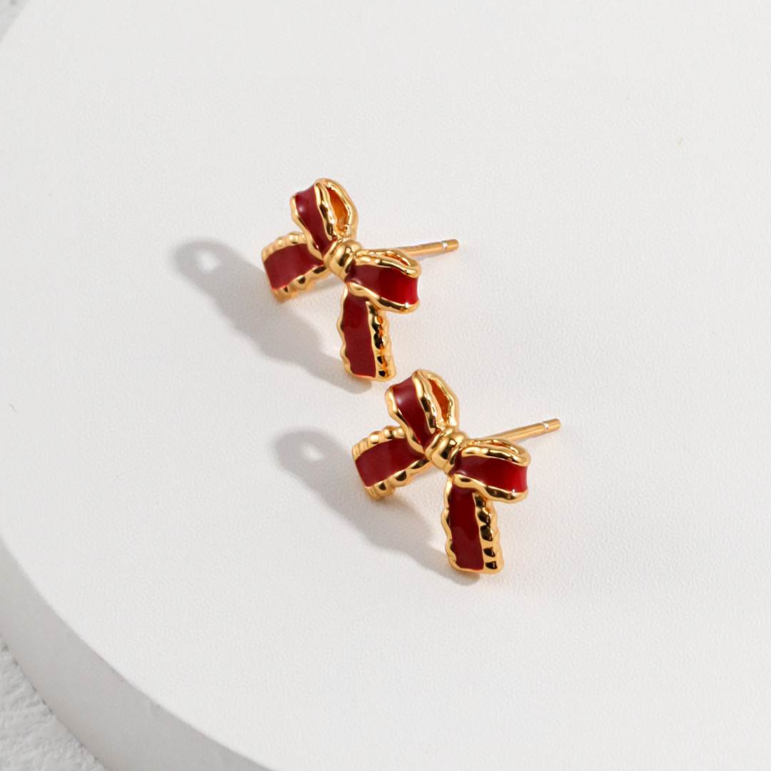 RED BOW STUDS