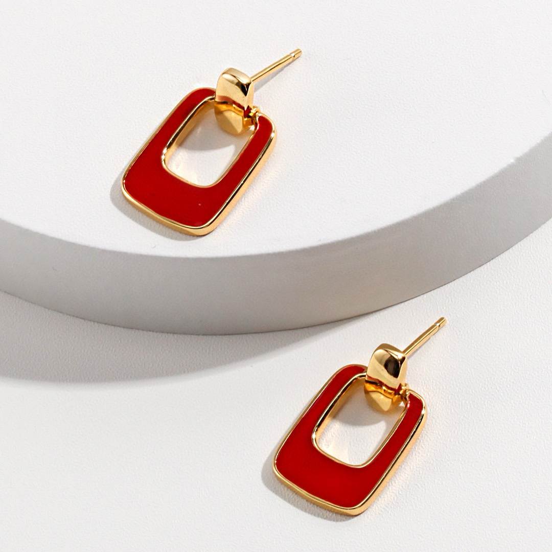 RED DROP EARRINGS