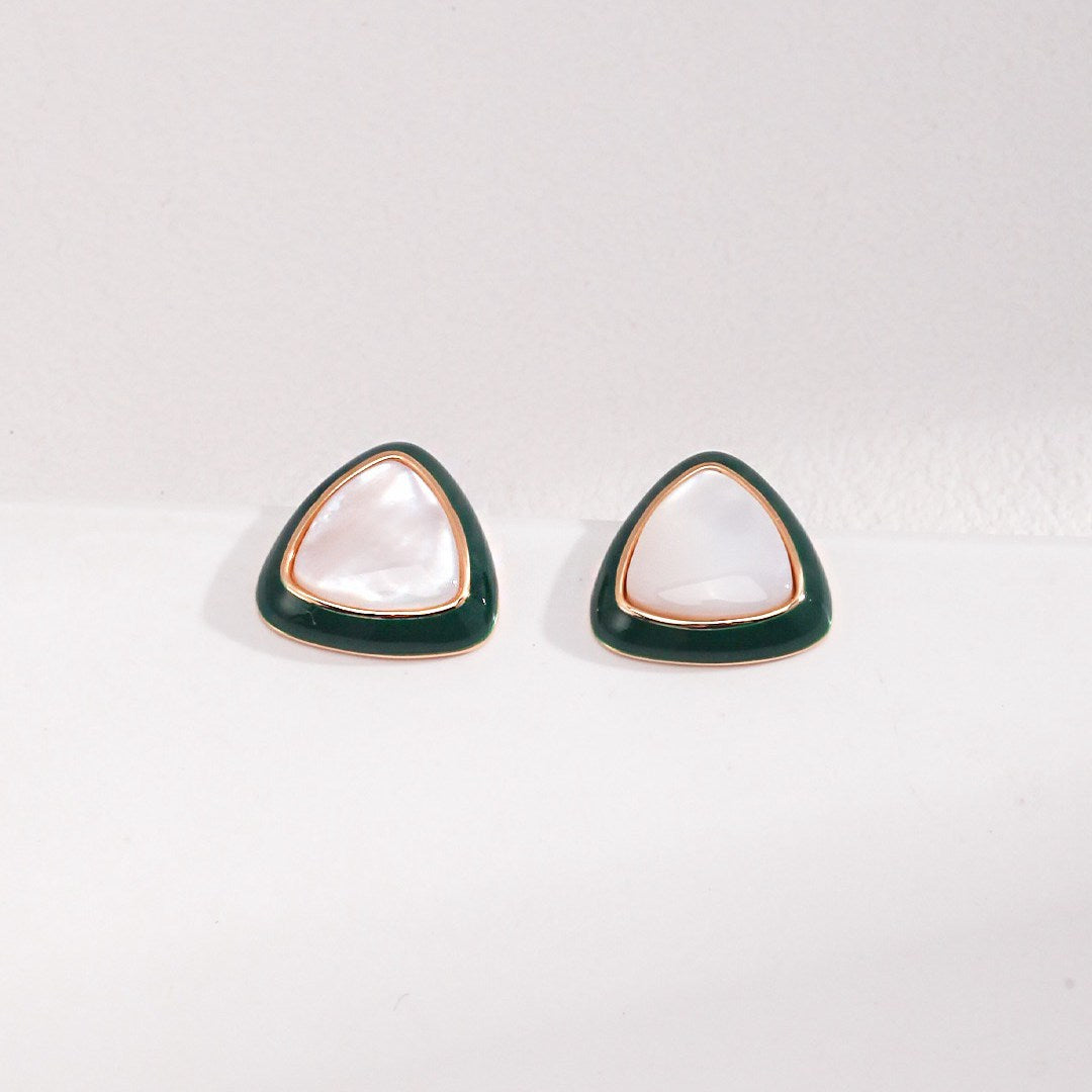 EMERALD COLOR STUDS