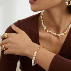 STERLING SILVER FRESHWATER PEARL BRACELET/BANGLE